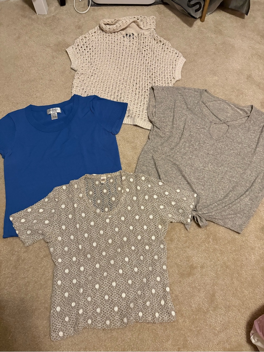 4 Short Sleeve Size M Tops